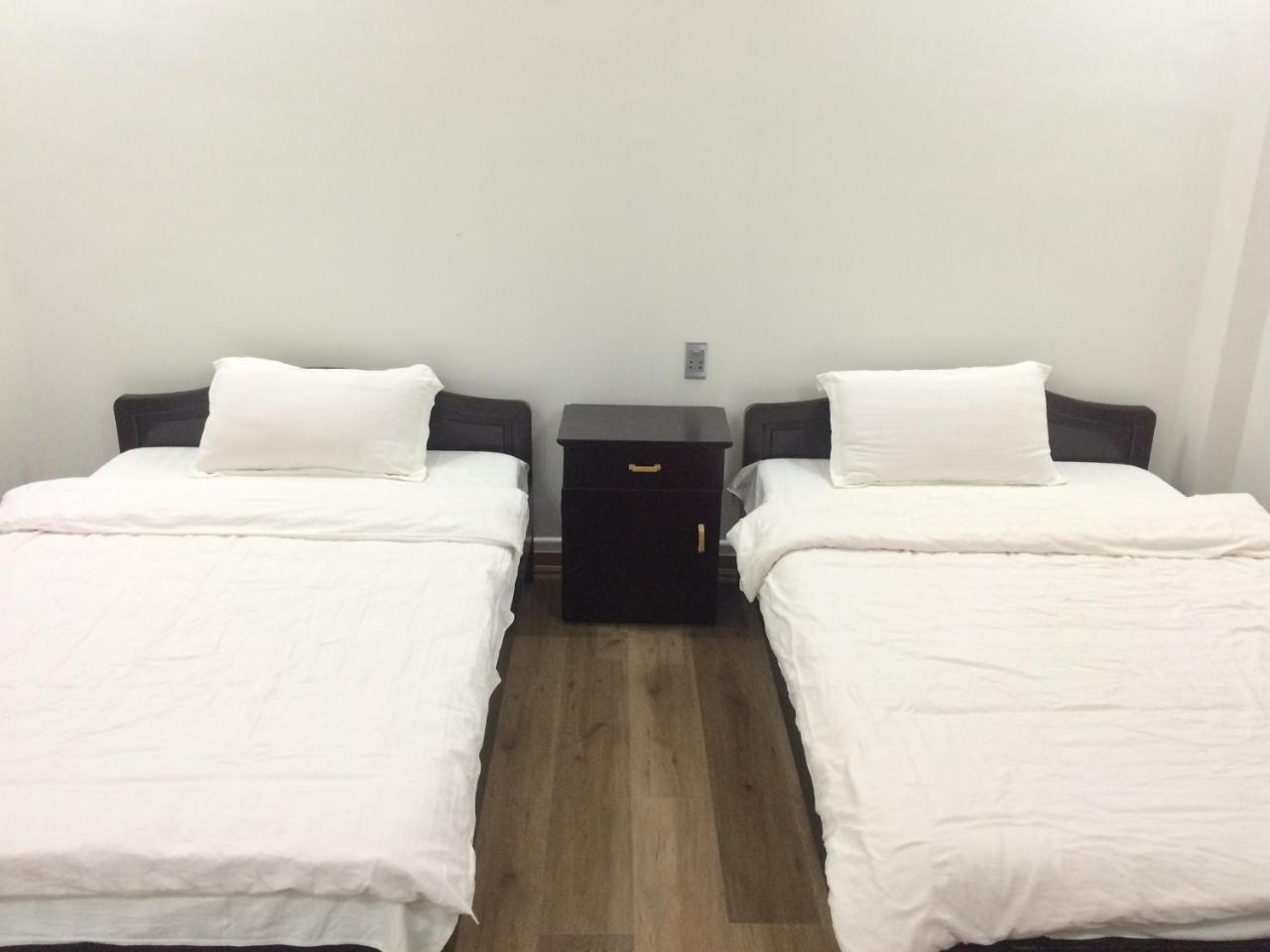 Khai Hoan Hotel Донгван Экстерьер фото