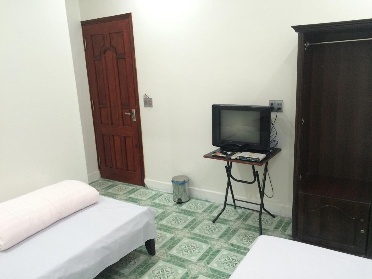 Khai Hoan Hotel Донгван Экстерьер фото