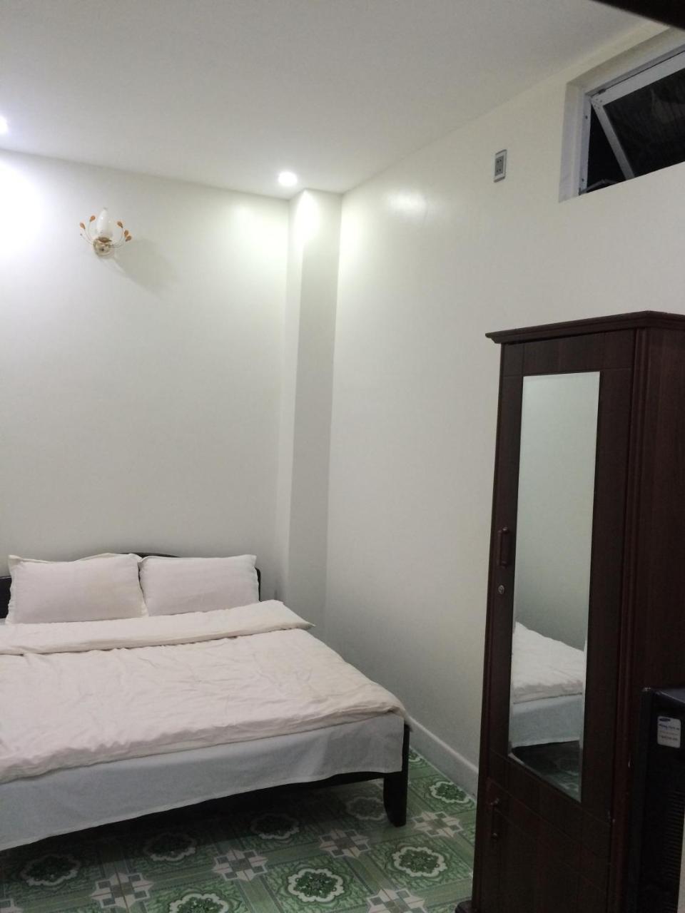 Khai Hoan Hotel Донгван Экстерьер фото